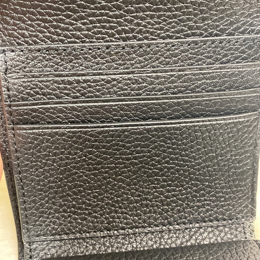 SOLD Tory Burch Grace trifold wallet - Picture 4 of 8